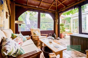 Photo 11- click for photo gallery